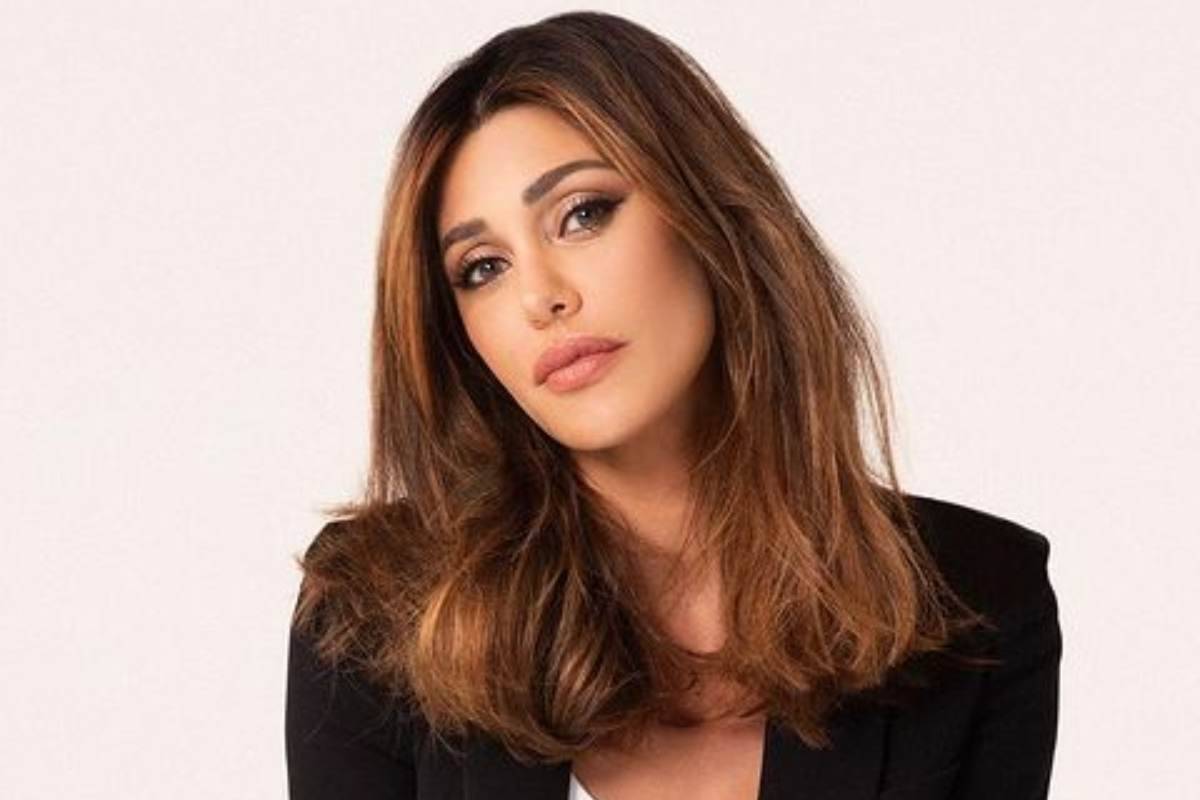 Belen Rodriguez passa una notte folle