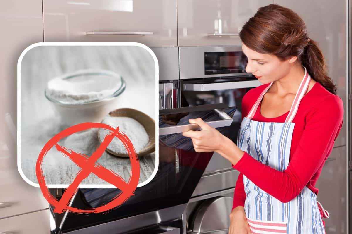 La soluzione casalinga per pulire il forno