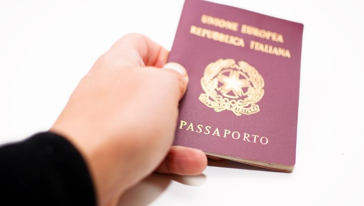 procedura per ottenere un passaporto per minorenni
